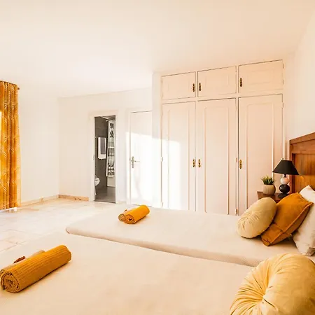 Bantayan - Tranquilidade, Piscina E Bbq Em Villa